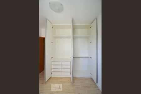 Apartamento para alugar com 103m², 2 quartos e 3 vagasSuíte