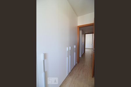 Apartamento para alugar com 103m², 2 quartos e 3 vagasSuíte