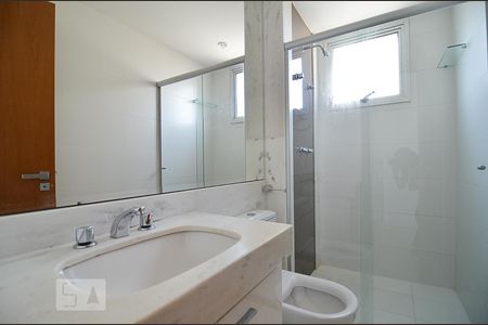 Apartamento para alugar com 103m², 2 quartos e 3 vagasBanheiro suíte