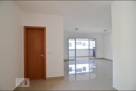 Sala de apartamento para alugar com 2 quartos, 103m² em Vale do Sereno, Nova Lima