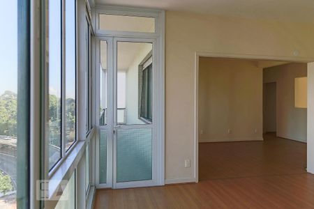 Sala de apartamento para alugar com 2 quartos, 130m² em Bela Vista, São Paulo