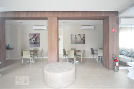 Apartamento para alugar com 70m², 2 quartos e 1 vagaSalão de festa 2