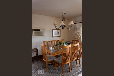 Apartamento à venda com 360m², 4 quartos e 2 vagasSala