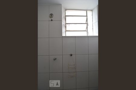 Banheiro social de apartamento à venda com 2 quartos, 70m² em Nova Suíssa, Belo Horizonte
