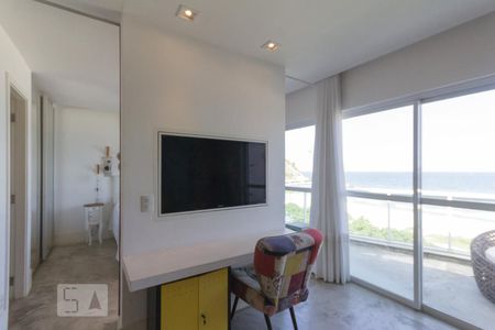 Sala de apartamento à venda com 2 quartos, 155m² em Barra da Tijuca, Rio de Janeiro