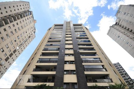 Apartamento para alugar com 220m², 3 quartos e 4 vagasFachada