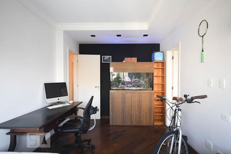 Apartamento para alugar com 220m², 3 quartos e 4 vagasSuíte 1