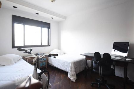 Apartamento para alugar com 220m², 3 quartos e 4 vagasSuíte 1