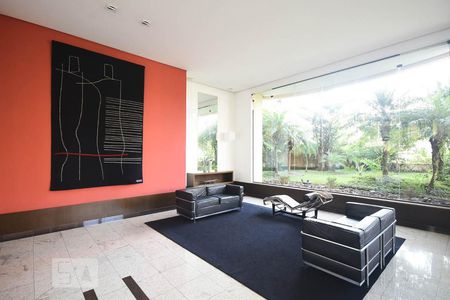 Apartamento para alugar com 220m², 3 quartos e 4 vagasHall social