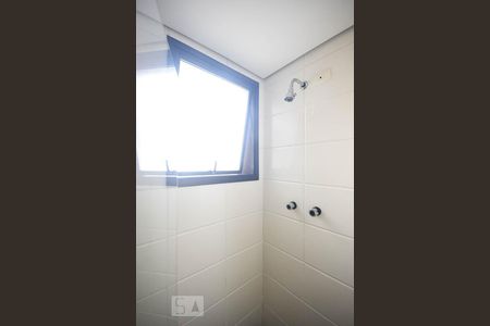 Apartamento para alugar com 220m², 3 quartos e 4 vagasDetalhe do banheiro suíte 2