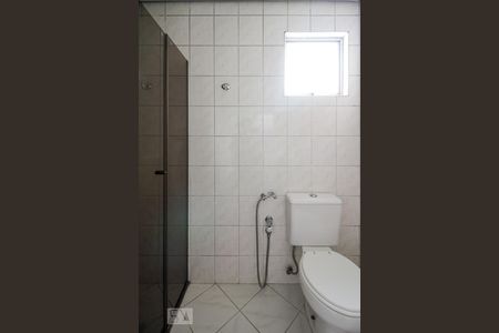 Banheiro de apartamento para alugar com 3 quartos, 69m² em Jardim Pinheiros, São Paulo
