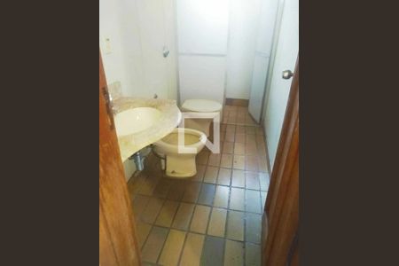 Casa à venda com 8 quartos, 640m² em Santa Tereza, Belo Horizonte