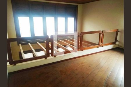 Casa à venda com 8 quartos, 640m² em Santa Tereza, Belo Horizonte