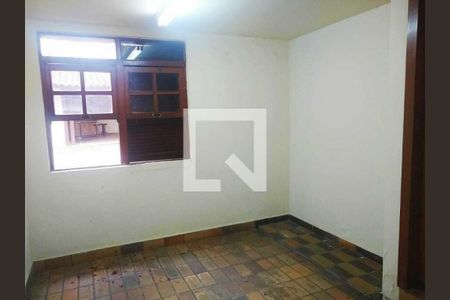 Casa à venda com 8 quartos, 640m² em Santa Tereza, Belo Horizonte