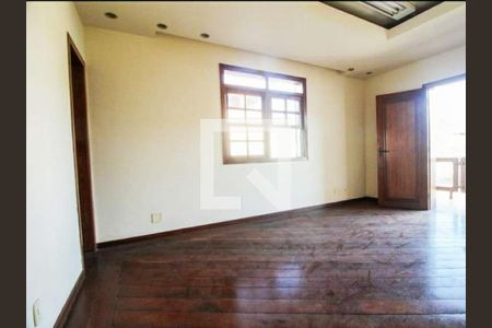 Casa à venda com 8 quartos, 640m² em Santa Tereza, Belo Horizonte