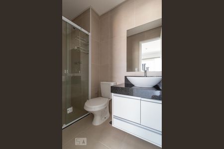 Banheiro de kitnet/studio para alugar com 1 quarto, 32m² em Centro, Osasco