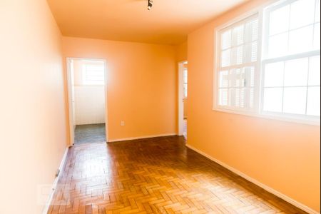 Sala de apartamento para alugar com 1 quarto, 43m² em Farroupilha, Porto Alegre
