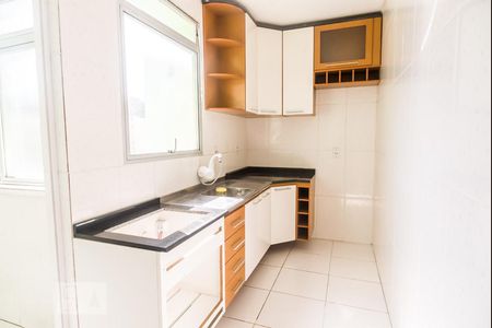 Cozinha de apartamento à venda com 1 quarto, 49m² em Jardim Carvalho, Porto Alegre