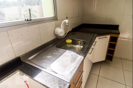 Cozinha de apartamento à venda com 1 quarto, 49m² em Jardim Carvalho, Porto Alegre