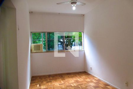 Sala de casa de condomínio à venda com 2 quartos, 70m² em Leblon, Rio de Janeiro