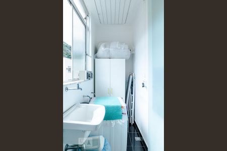 Apartamento à venda com 103m², 2 quartos e 2 vagasÁrea de Serviço