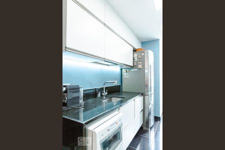 Apartamento à venda com 103m², 2 quartos e 2 vagasCozinha