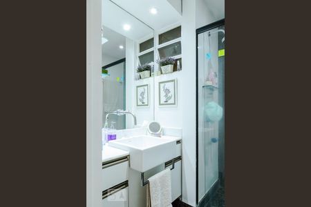 Apartamento à venda com 103m², 2 quartos e 2 vagasBanheiro - Suíte