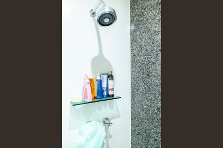 Apartamento à venda com 103m², 2 quartos e 2 vagasBanheiro - Suíte