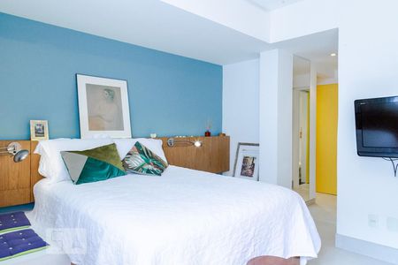 Apartamento à venda com 103m², 2 quartos e 2 vagasQuarto - Suíte