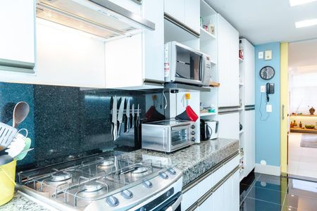 Apartamento à venda com 103m², 2 quartos e 2 vagasCozinha