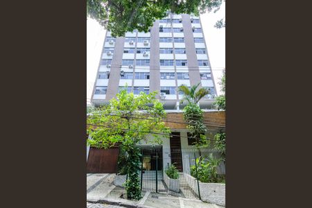 Apartamento à venda com 103m², 2 quartos e 2 vagasFachada