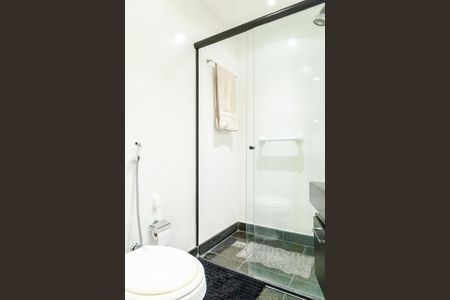 Apartamento à venda com 103m², 2 quartos e 2 vagasBanheiro Social