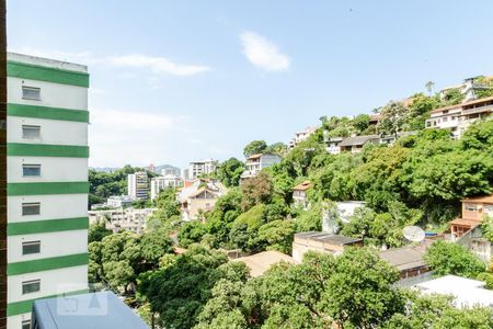 Apartamento à venda com 103m², 2 quartos e 2 vagasVista - Sala