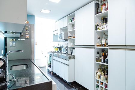 Apartamento à venda com 103m², 2 quartos e 2 vagasCozinha