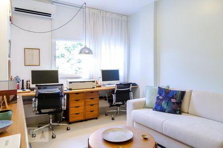 Apartamento à venda com 103m², 2 quartos e 2 vagasQuarto 2