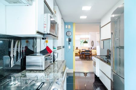 Apartamento à venda com 103m², 2 quartos e 2 vagasCozinha