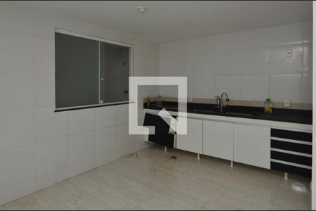 Casa à venda com 202m², 3 quartos e 1 vagaCozinha