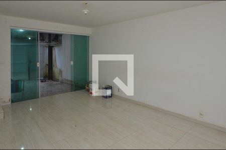 Sala de casa à venda com 3 quartos, 202m² em Vargem Grande, Rio de Janeiro