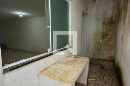 Casa à venda com 202m², 3 quartos e 1 vagaÁrea de serviço