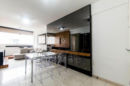 Apartamento para alugar com 70m², 2 quartos e 2 vagas Apartamento para alugar com 70m², 2 quartos e 2 vagasSala