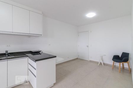 Sala de apartamento para alugar com 1 quarto, 38m² em Centro Cívico, Curitiba