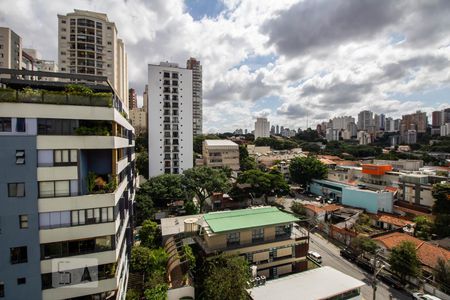 Sala vista de apartamento para alugar com 2 quartos, 55m² em Vila Madalena, São Paulo
