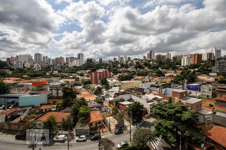 Quarto 1 vista de apartamento para alugar com 2 quartos, 55m² em Vila Madalena, São Paulo
