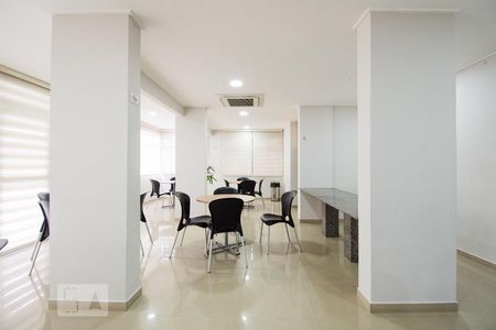 Apartamento para alugar com 72m², 3 quartos e 1 vagaÁrea Externa - Salão de Festas
