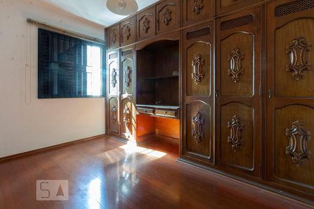 Apartamento à venda com 153m², 4 quartos e 3 vagasQuarto 3