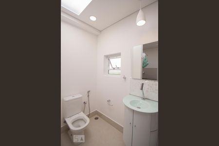 Apartamento para alugar com 102m², 2 quartos e sem vagaLavanderia/Banheiro