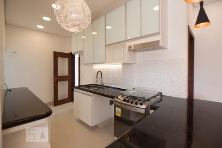 Apartamento para alugar com 102m², 2 quartos e sem vagaCozinha