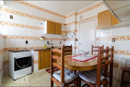 Apartamento para alugar com 80m², 2 quartos e sem vagaCozinha