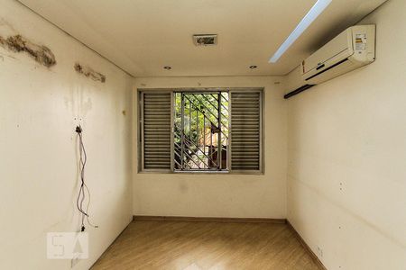 Casa à venda com 304m², 3 quartos e 3 vagassuite 03