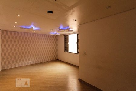 suite 01 de casa à venda com 3 quartos, 304m² em Vila Prudente, São Paulo